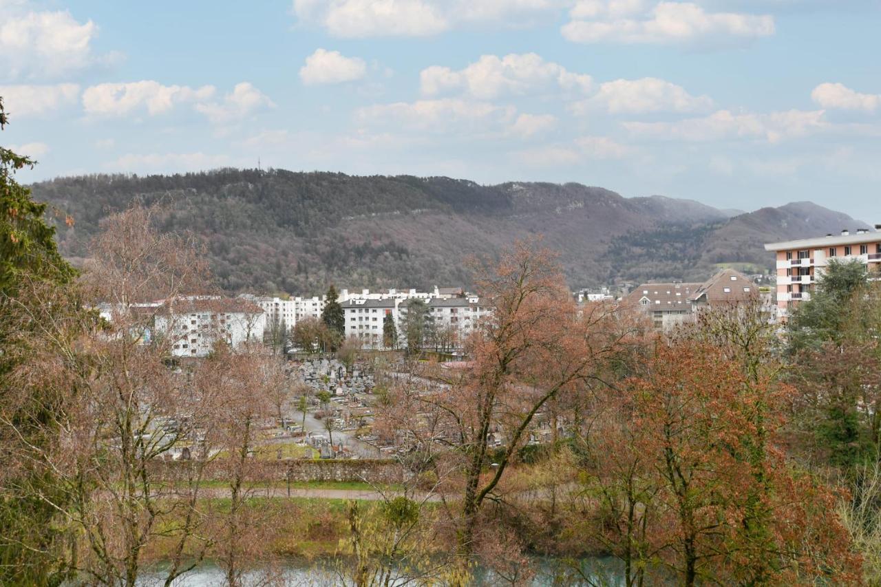Nice Apartment With Balcony Very Close To The City Center Annecy Exterior photo
