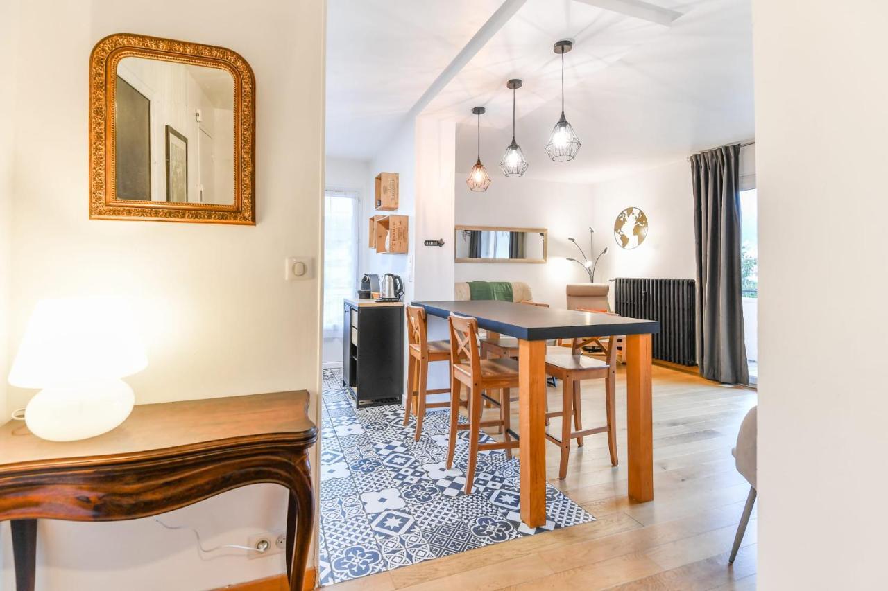 Nice Apartment With Balcony Very Close To The City Center Annecy Exterior photo
