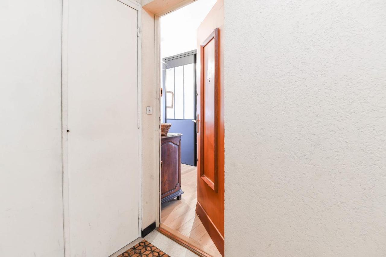 Nice Apartment With Balcony Very Close To The City Center Annecy Exterior photo